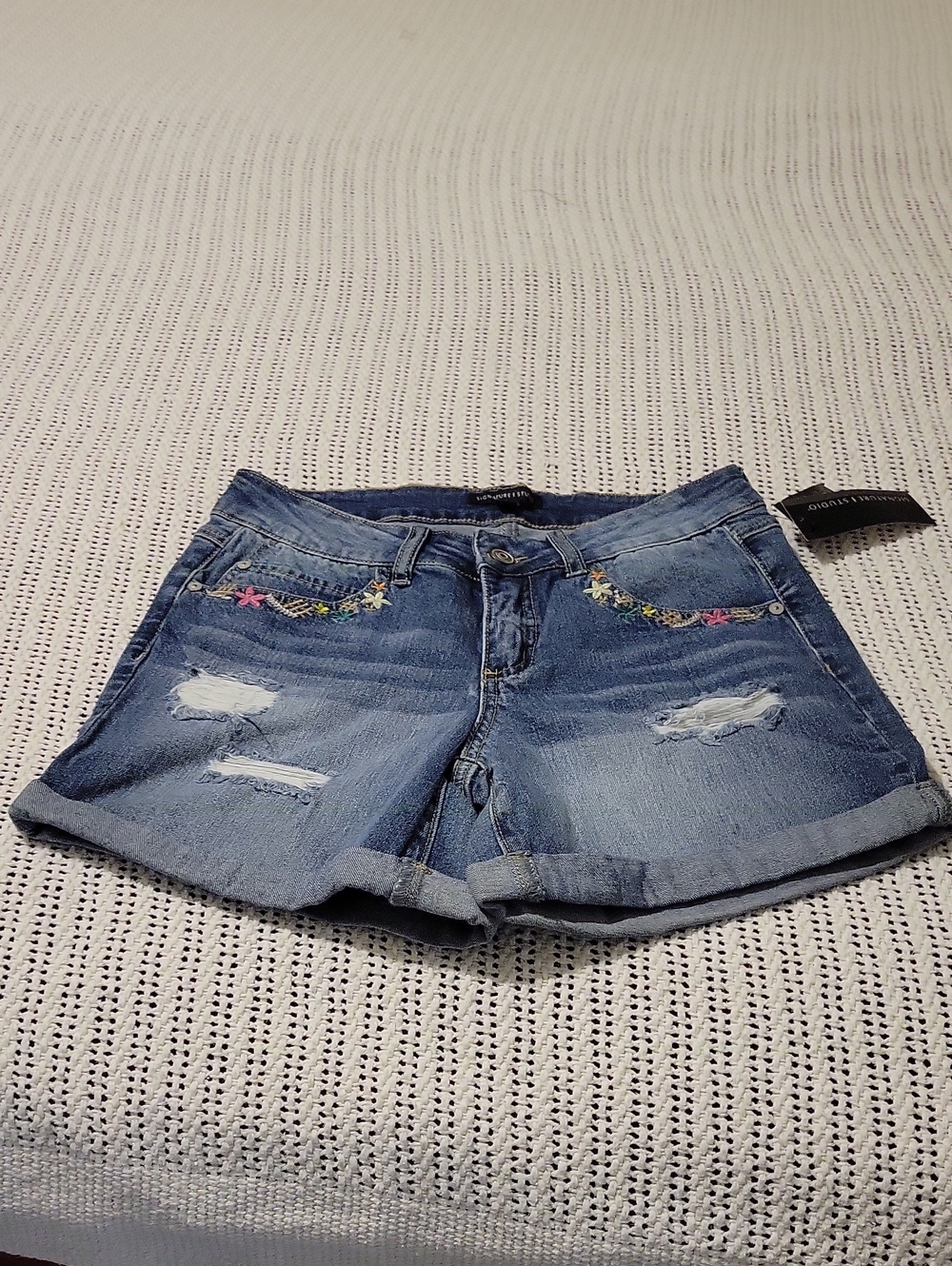Women’s Distressed Embroidered Denim Shorts - Blue